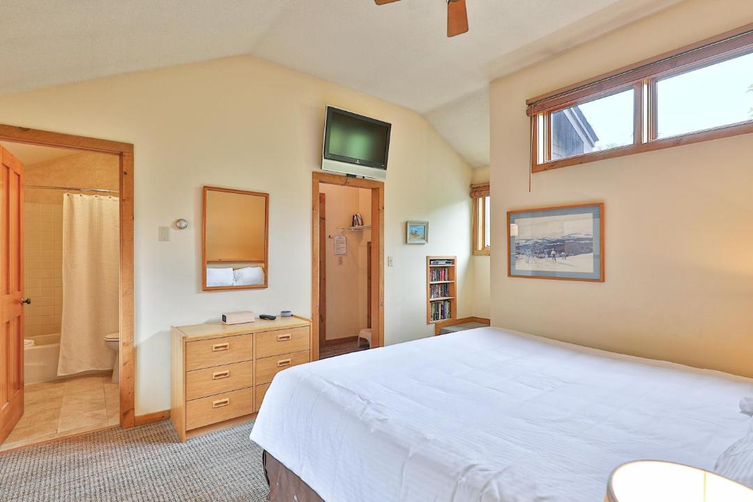 Photo of Bedroom in Ludlow