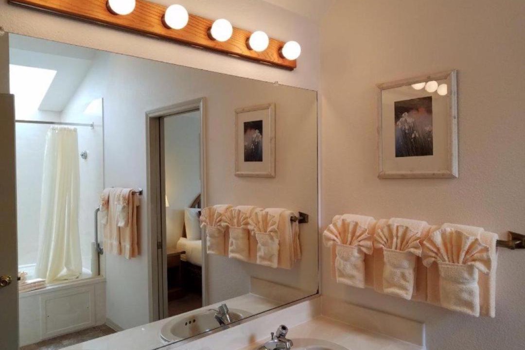 Photo of Bathroom in Agate Beach
