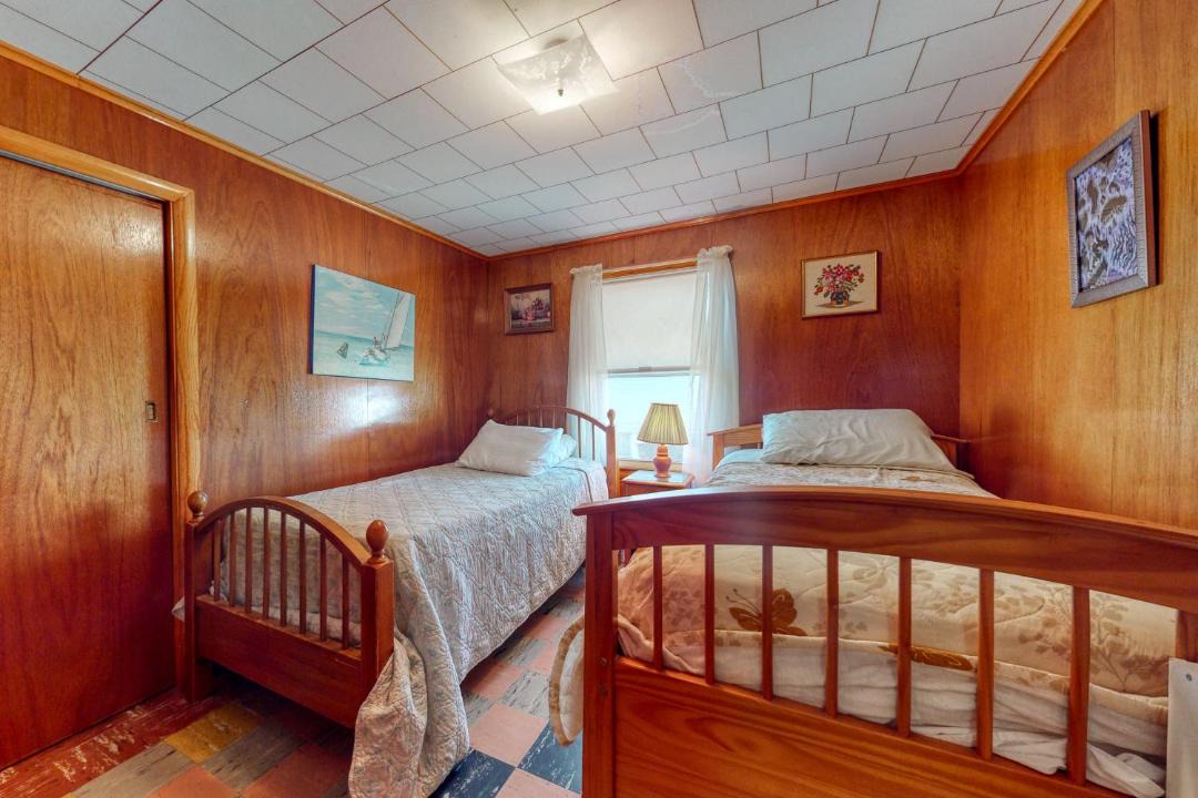 Photo of Bedroom in Seabrook