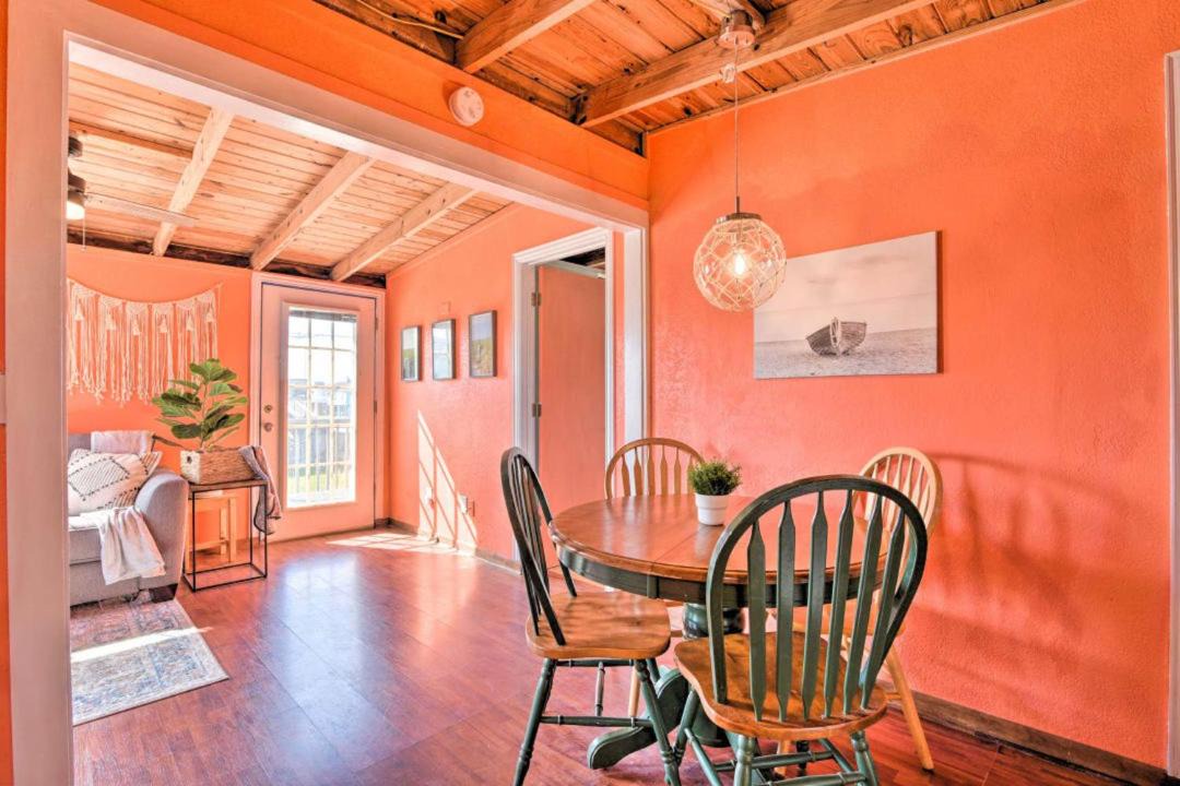 Photo of Livingroom in Surfside Beach