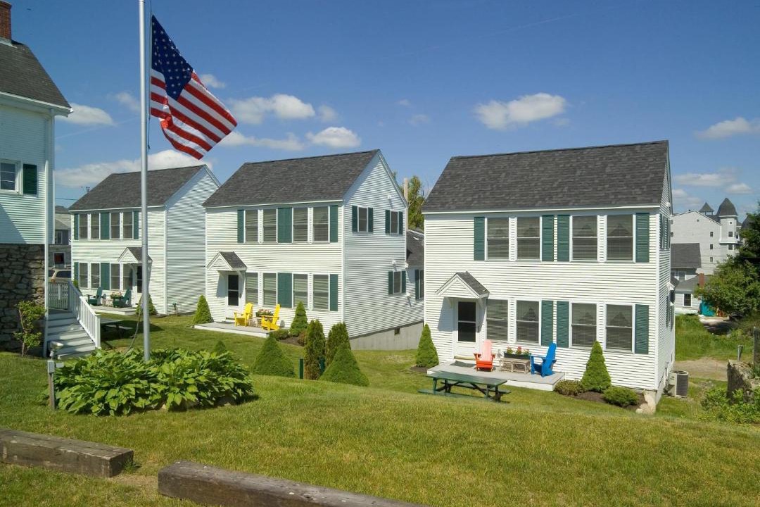 Photo of Buildings in York Beach