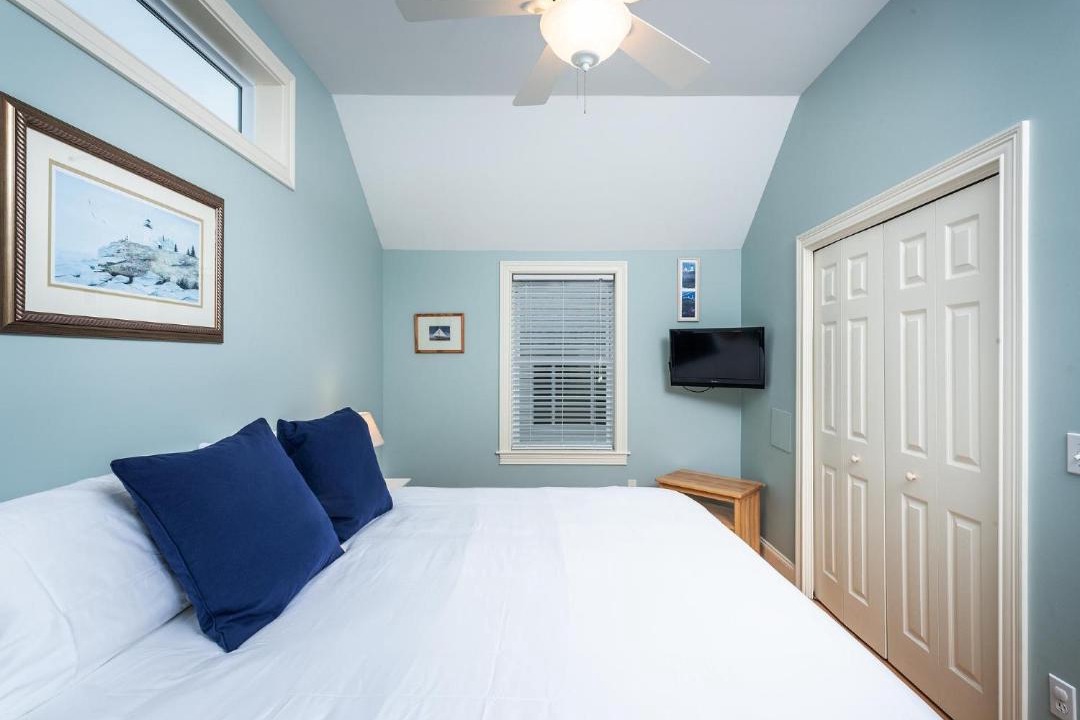 Photo of Bedroom in York Beach