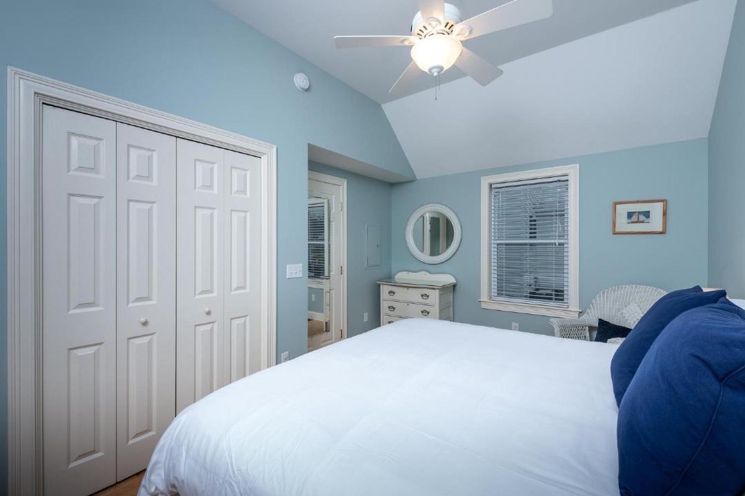 Photo of Bedroom in York Beach