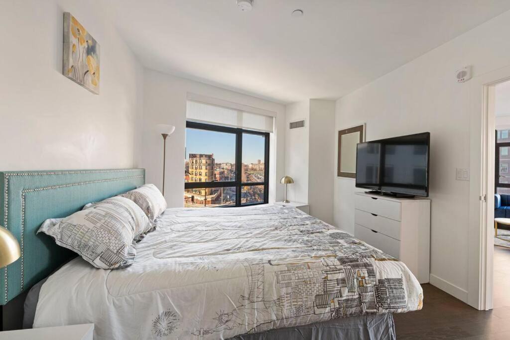 Photo of Bedroom in Fenway–Kenmore