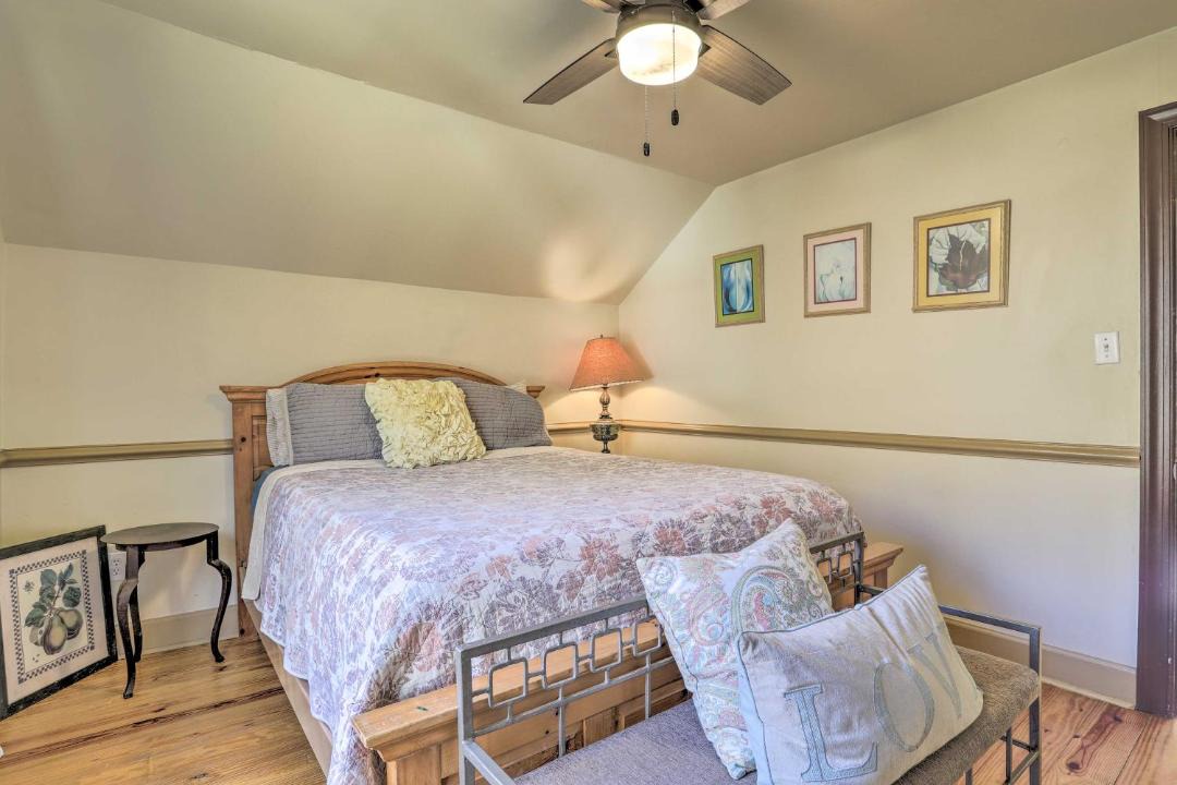 Photo of Bedroom in Linden