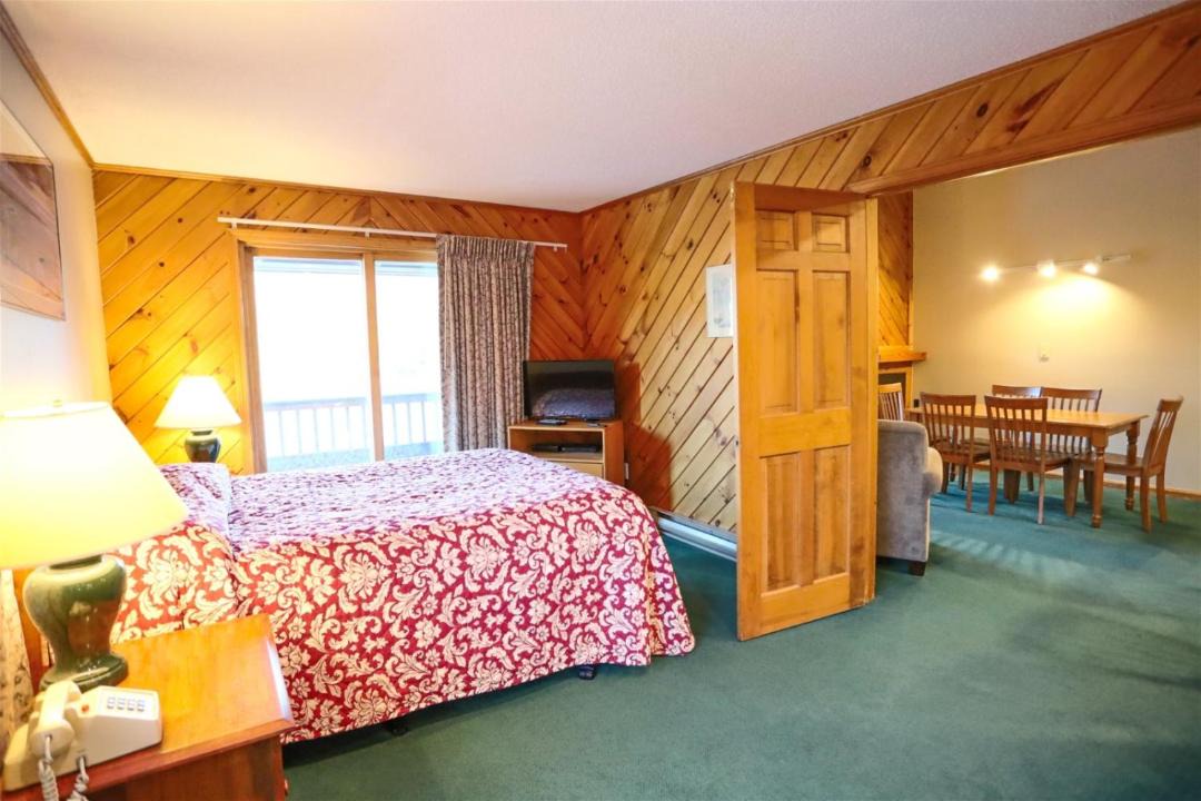 Photo of Bedroom in North Woodstock