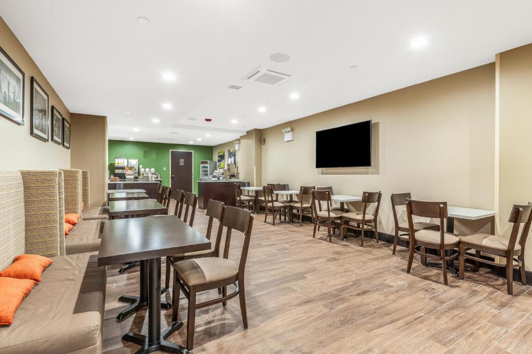 Photo of Livingroom in Queens