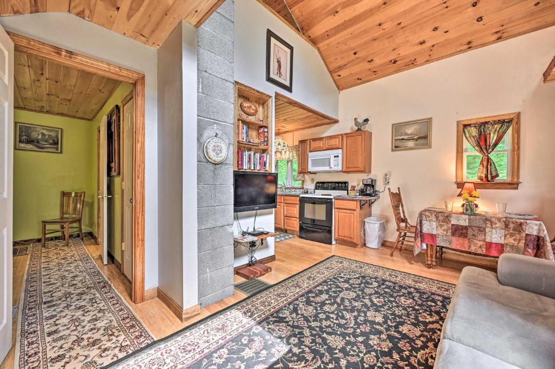 Photo of Livingroom in Jay