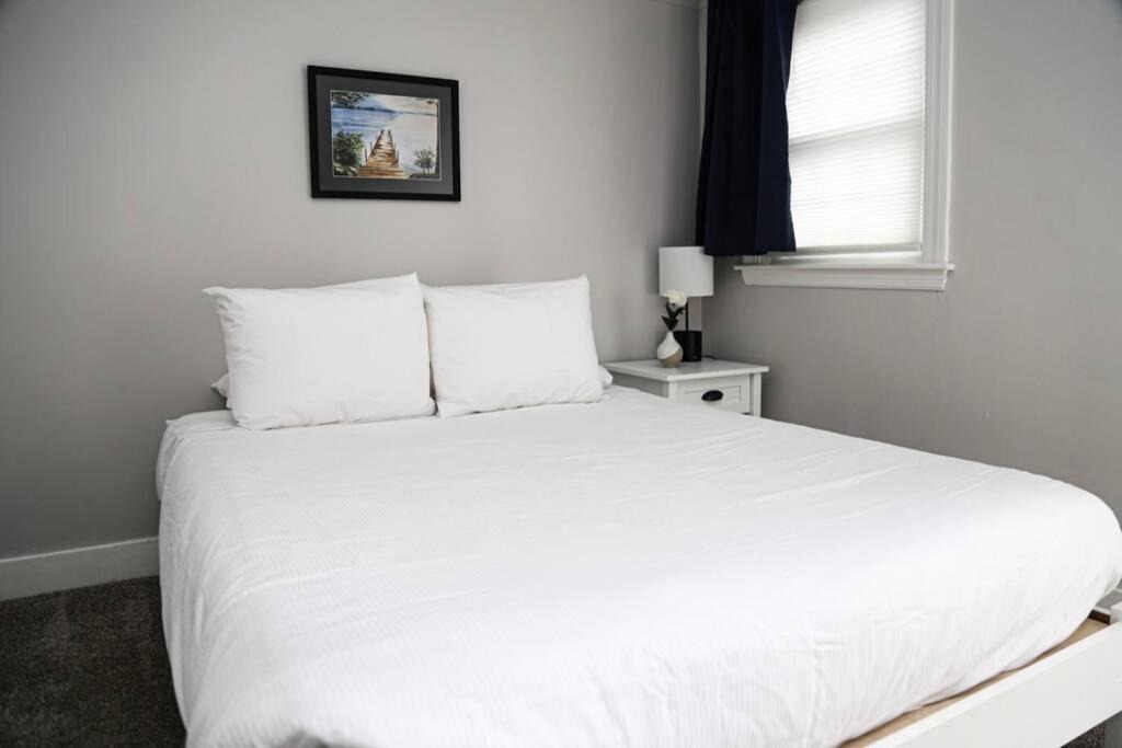 Photo of Bedroom in Wolfeboro