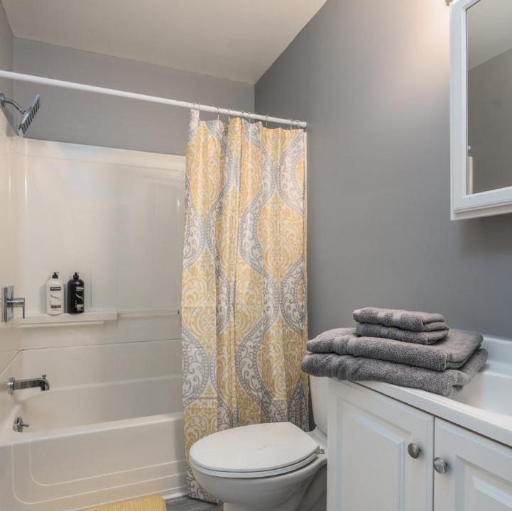 Photo of Bathroom in Little City