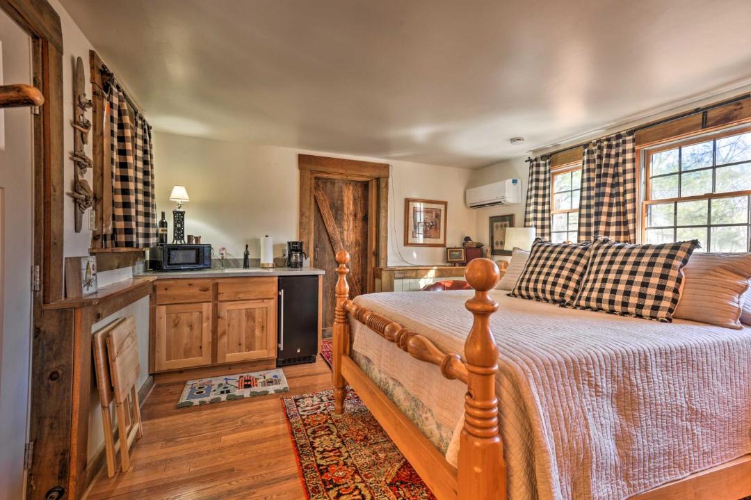 Photo of Bedroom in Berkeley Springs