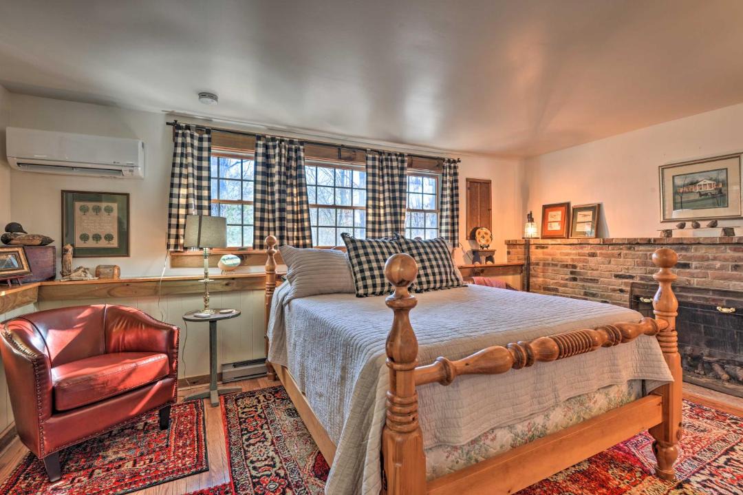 Photo of Bedroom in Berkeley Springs