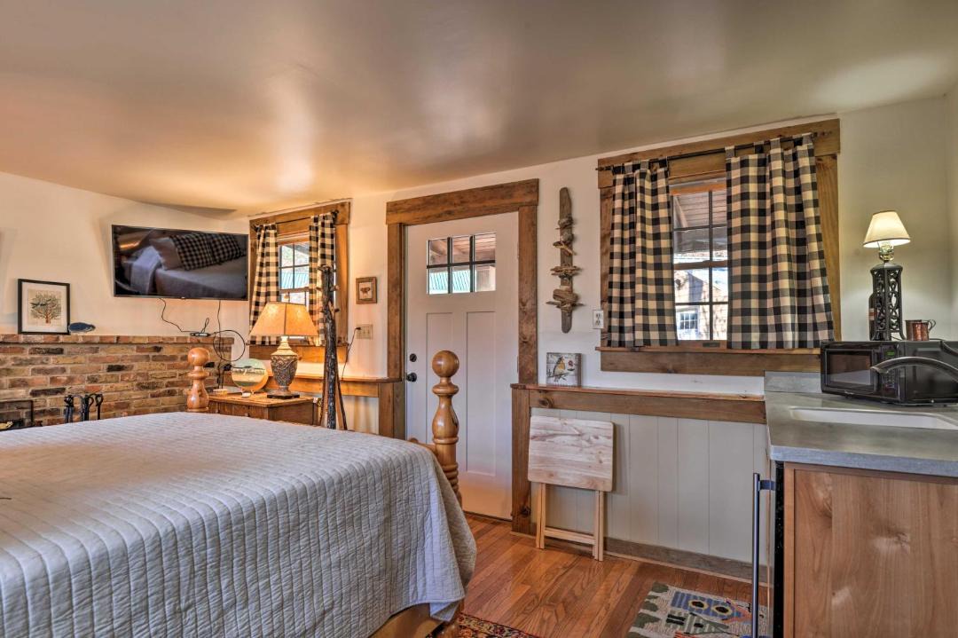 Photo of Bedroom in Berkeley Springs