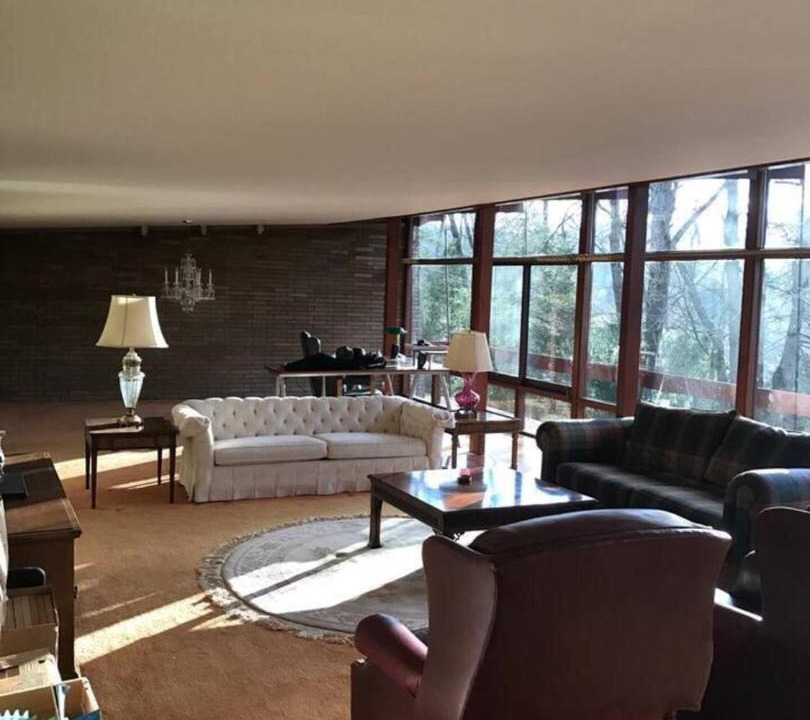 Photo of Livingroom in Weirton