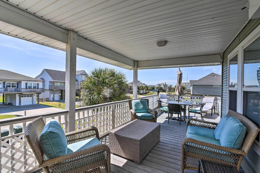Photo of Patio Balcony in Pirates Beach