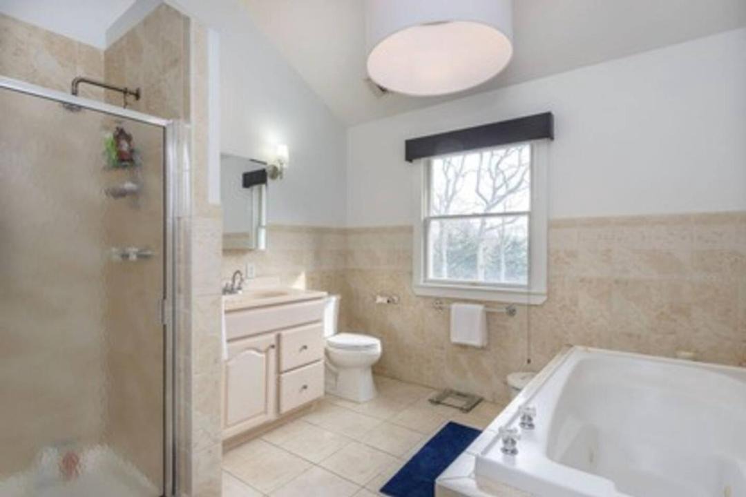Photo of Bathroom in East Hampton North
