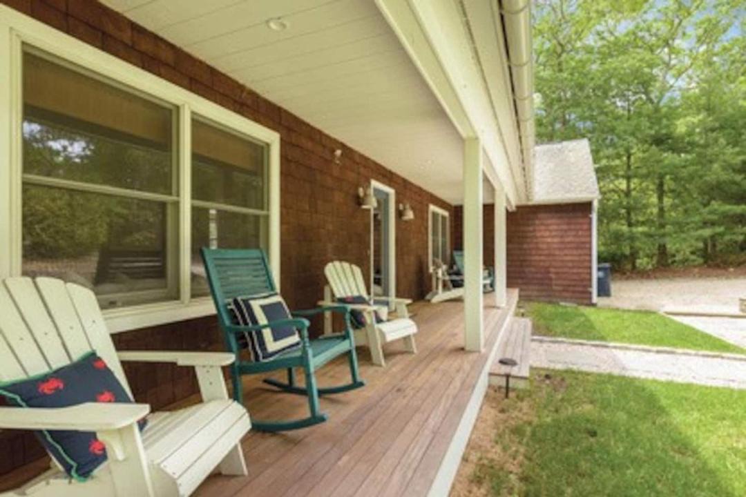 Photo of Patio Balcony in East Hampton North