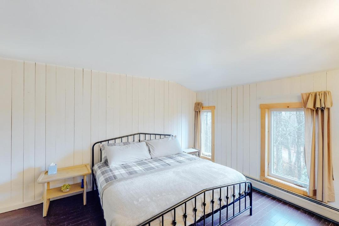 Photo of Bedroom in North Troy
