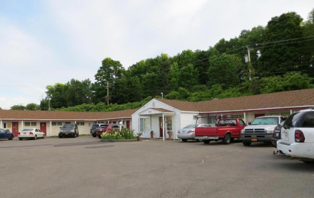 Photo of Others in Blodgett Mills