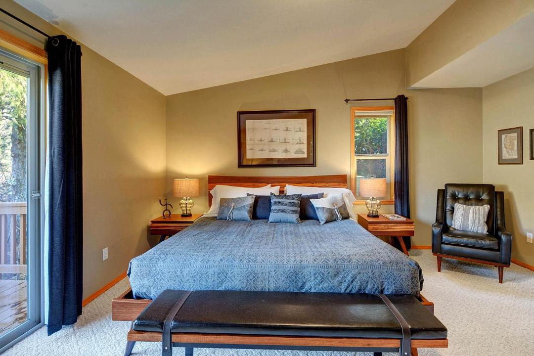 Photo of Bedroom in Gold Bar