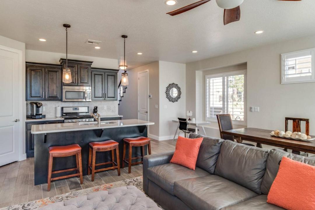 Photo of Livingroom in St. George