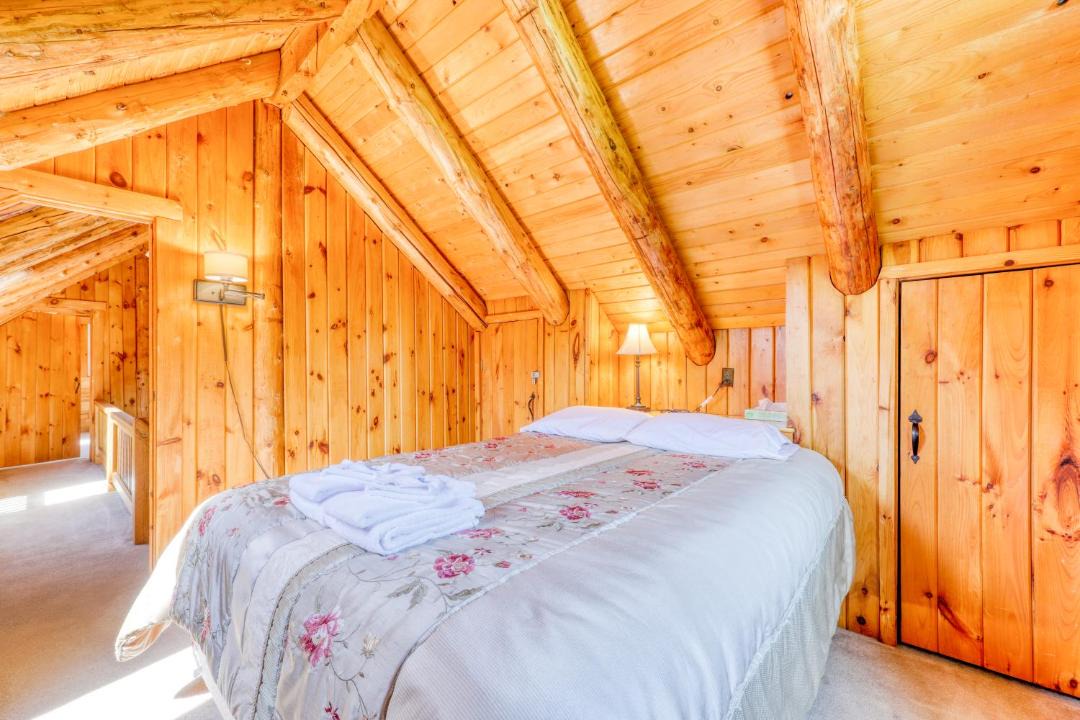 Photo of Bedroom in Twin Mountain