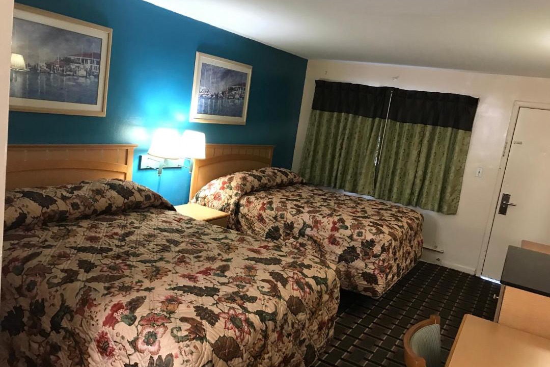 Photo of Bedroom in Tonawanda