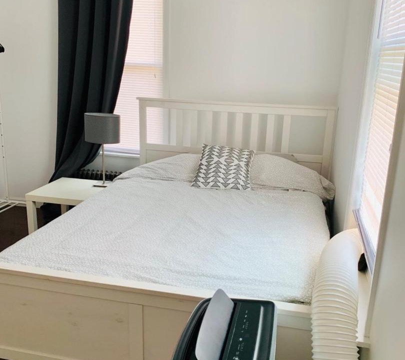 Photo of Bedroom in Bath Beach
