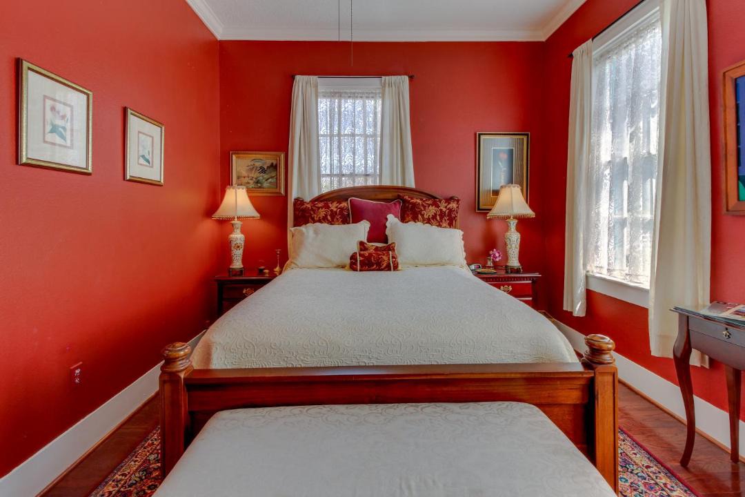 Photo of Bedroom in Galveston