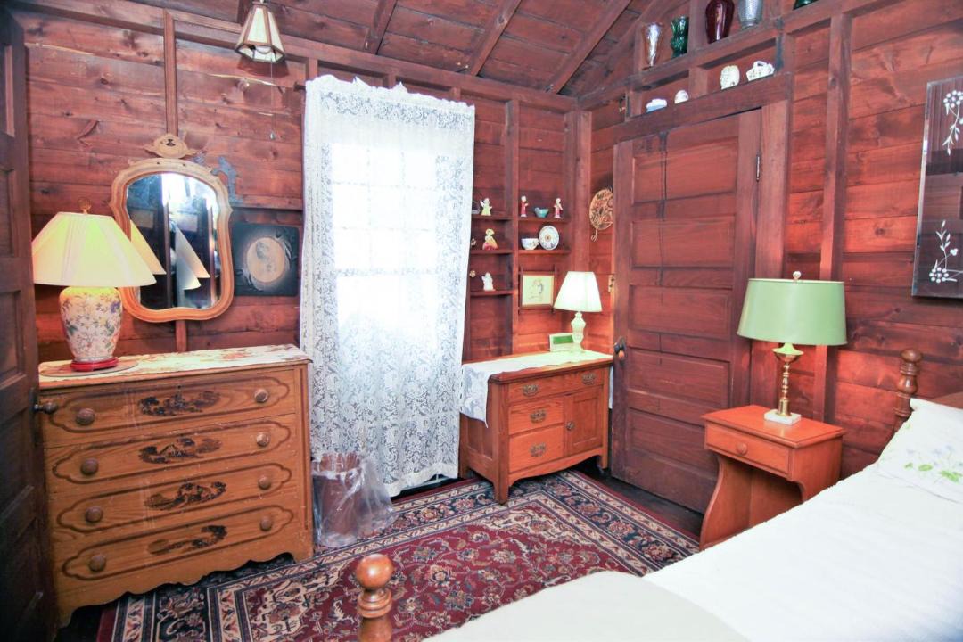 Photo of Bedroom in Valois