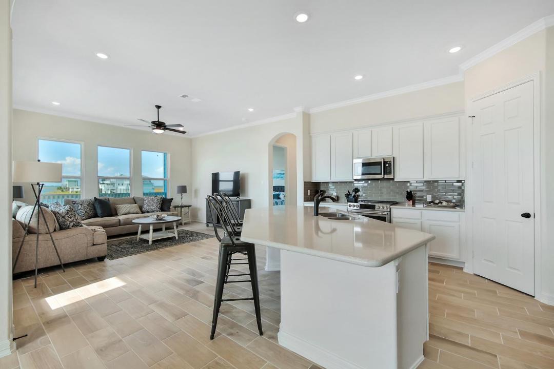 Photo of Livingroom in Lafittes Cove