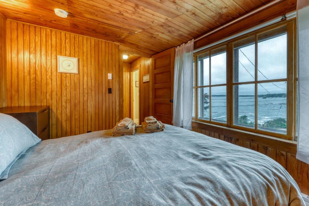 Photo of Bedroom in East Boothbay