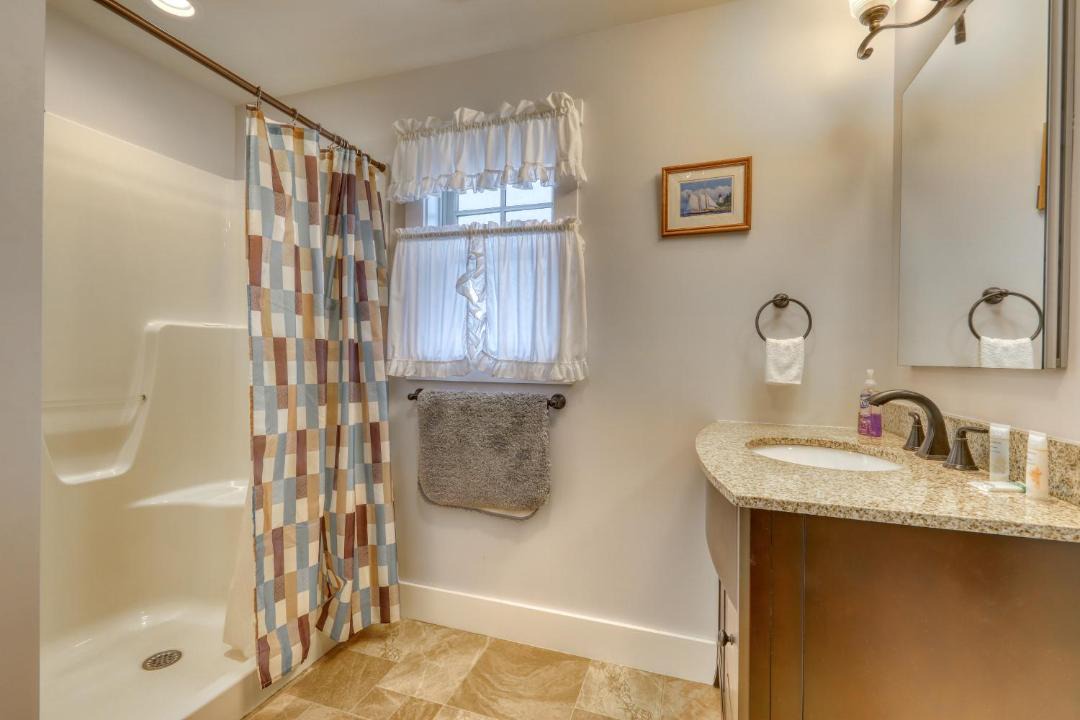 Photo of Bathroom in East Boothbay