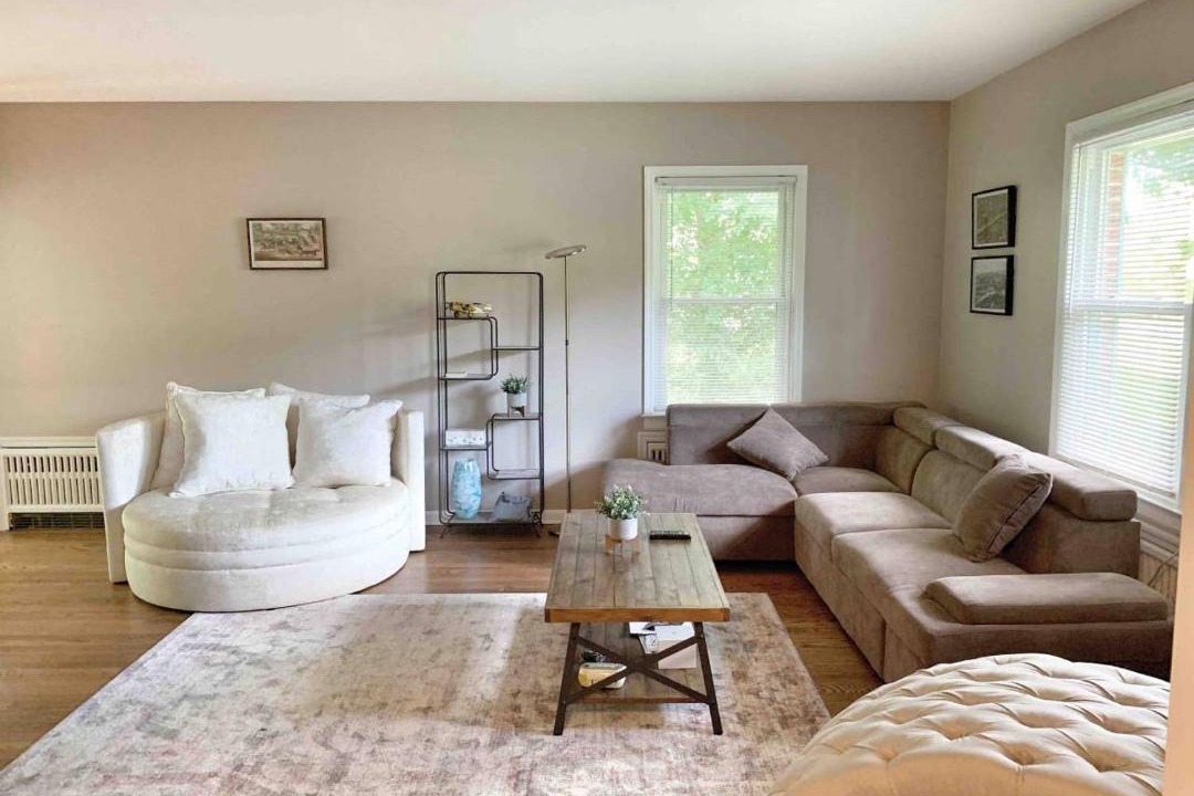 Photo of Livingroom in Beacon