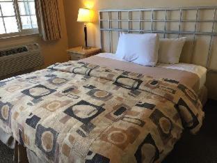 Photo of Bedroom in Pacific Heights