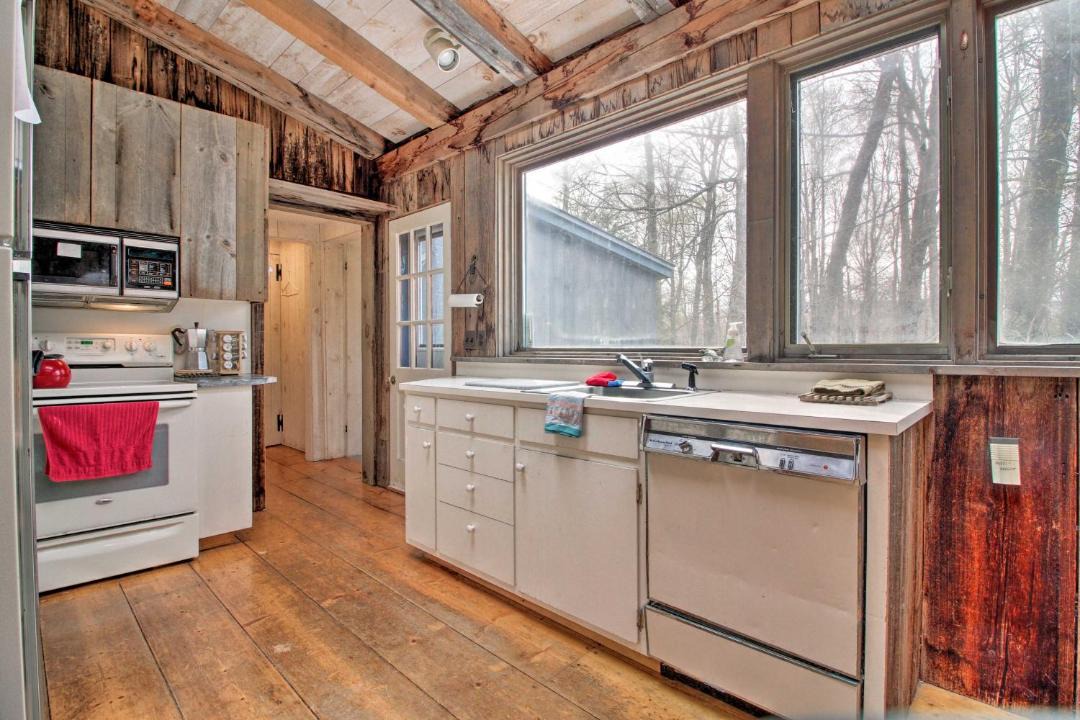 Photo of Kitchen in Londonderry