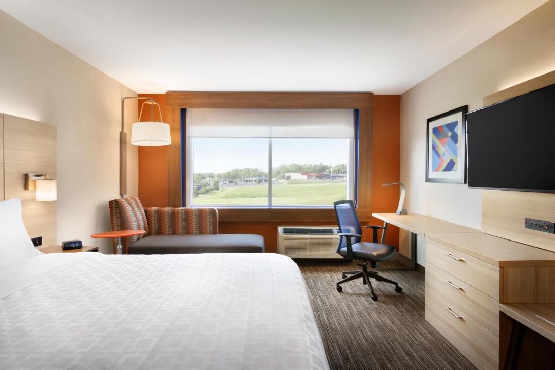 Photo of Bedroom in Knoxville