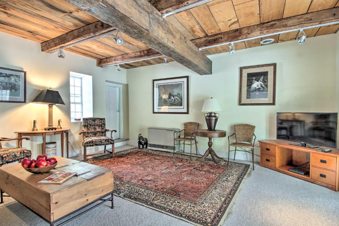 Photo of Livingroom in Bradford