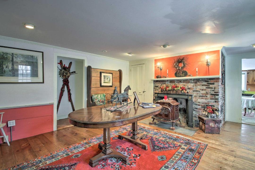 Photo of Livingroom in Bradford