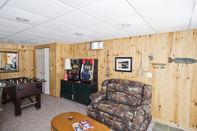 Photo of Livingroom in Oquossoc