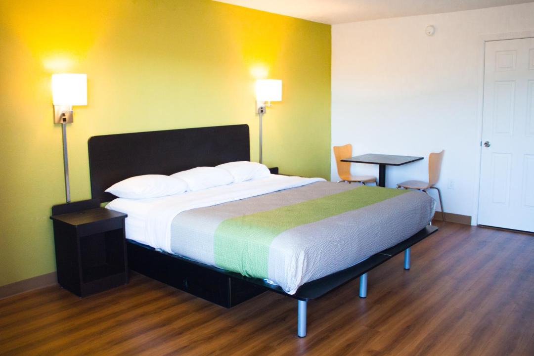 Photo of Bedroom in Chilhowie