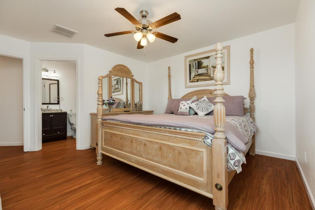 Photo of Bedroom in Galveston