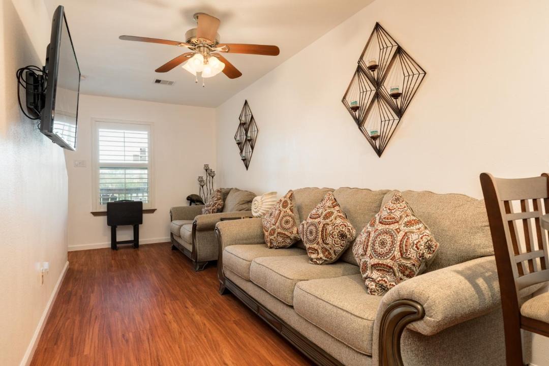 Photo of Livingroom in Galveston