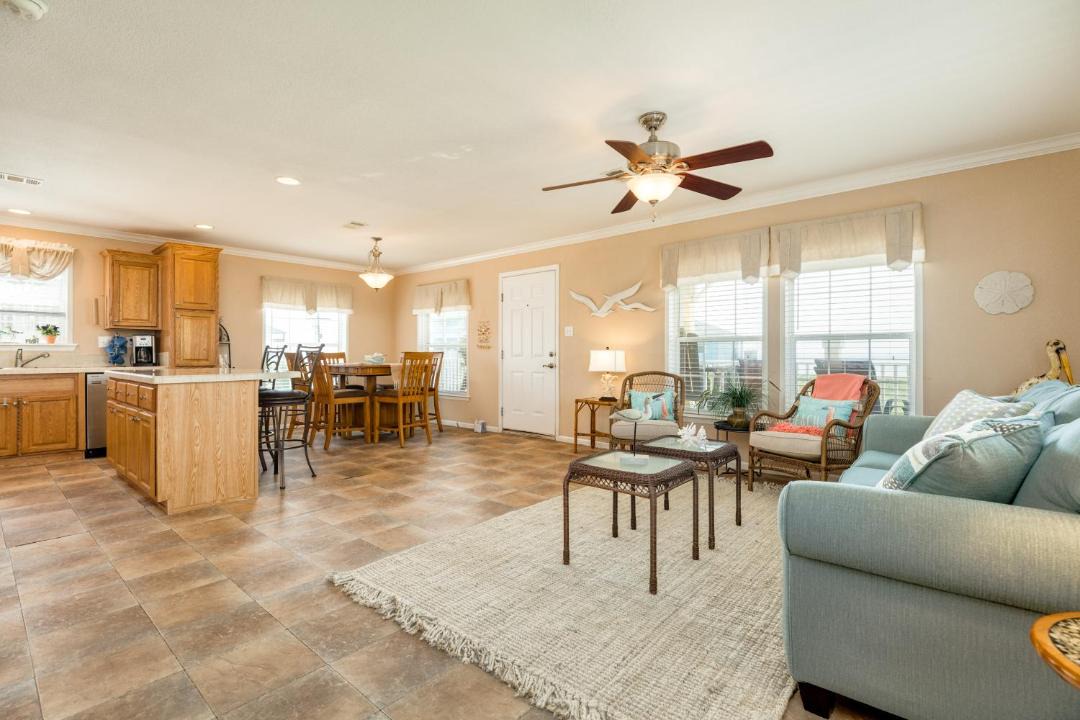 Photo of Livingroom in Crystal Beach