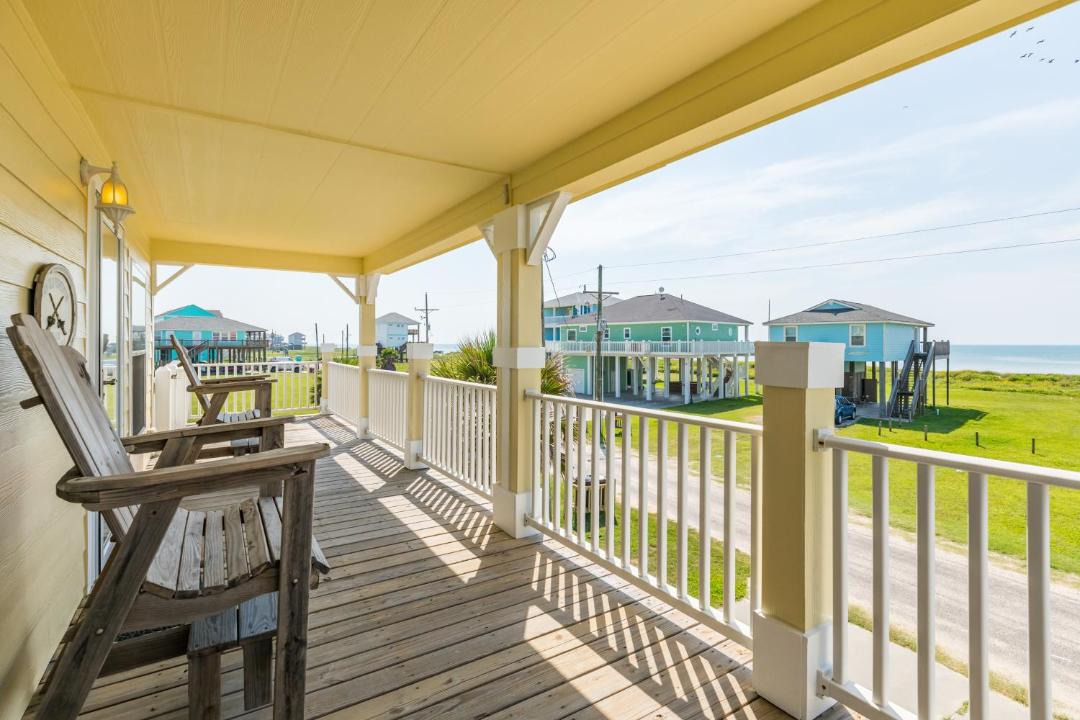 Photo of Patio Balcony in Crystal Beach