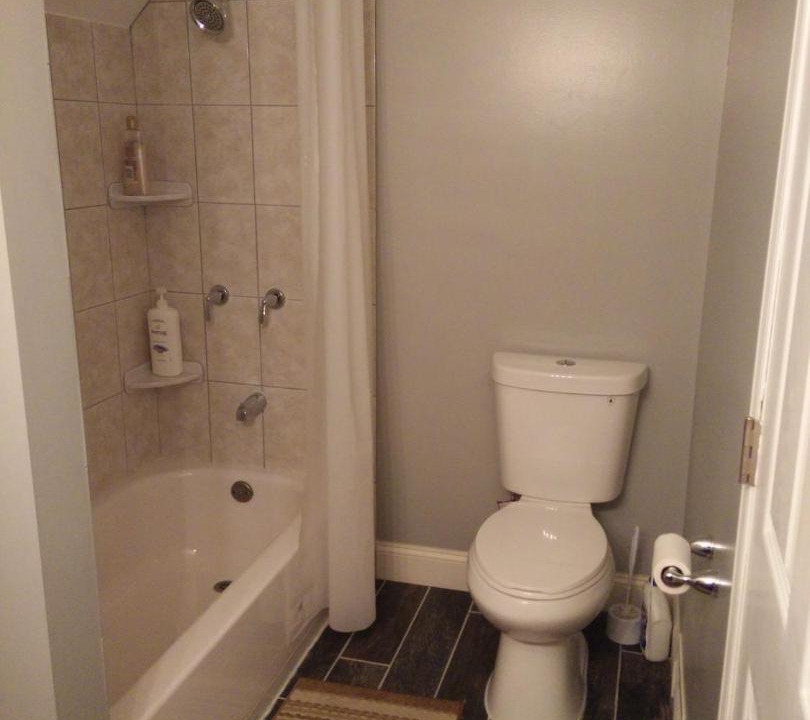 Photo of Bathroom in Niagara Falls