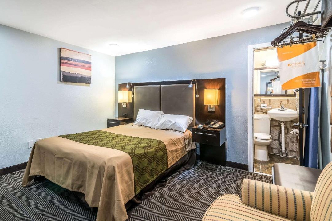 Photo of Bedroom in East Haven  Rutland County