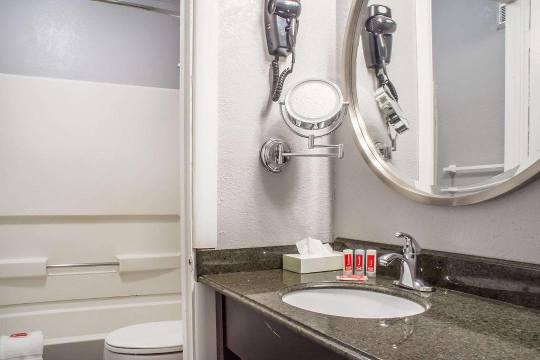 Photo of Bathroom in Brockport