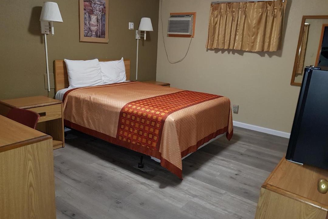 Photo of Bedroom in Utica