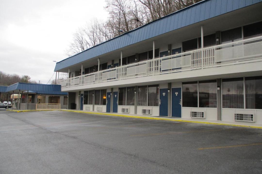 Photo of Others in Chilhowie